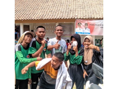 polsis bersih lingkungan ds. melaka sari, kec. gebang cirebon