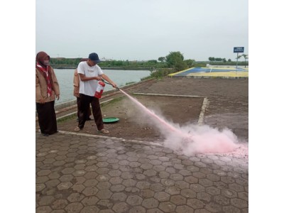 Latihan Pemadam Api Ringan
